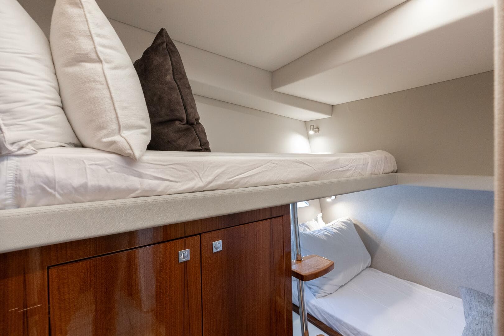 2023 Riviera 645 Suv — photo 20