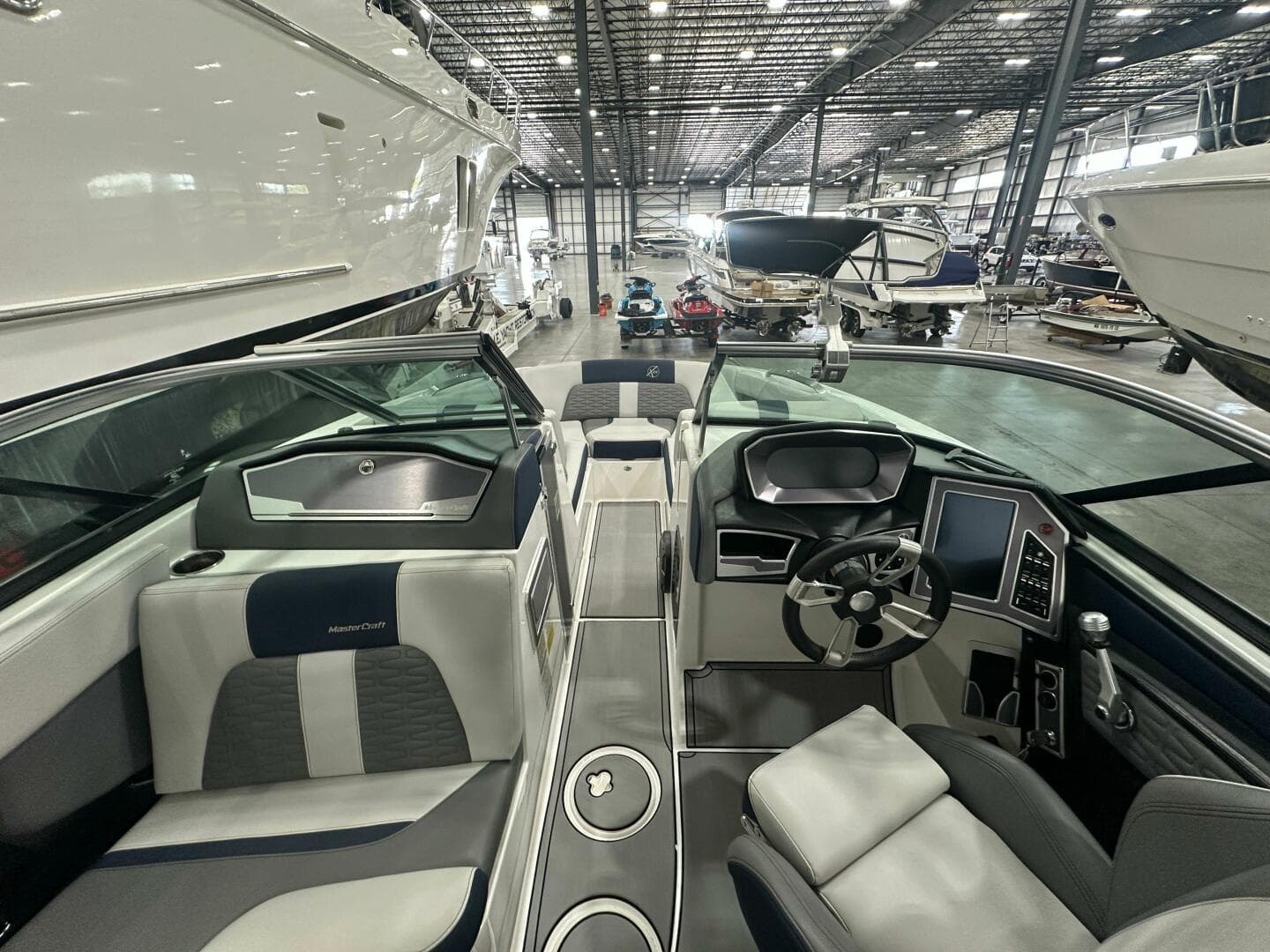 2019 Mastercraft X24 — photo 8