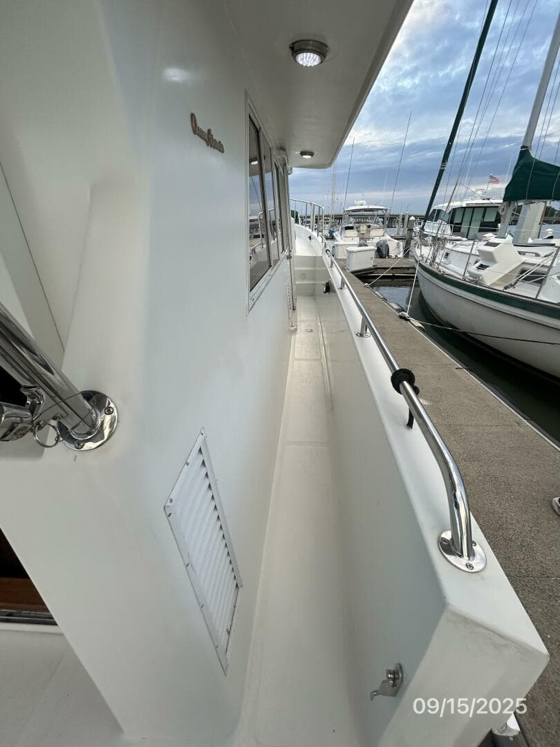 2000 Ocean Alexander 450 Classico — photo 12
