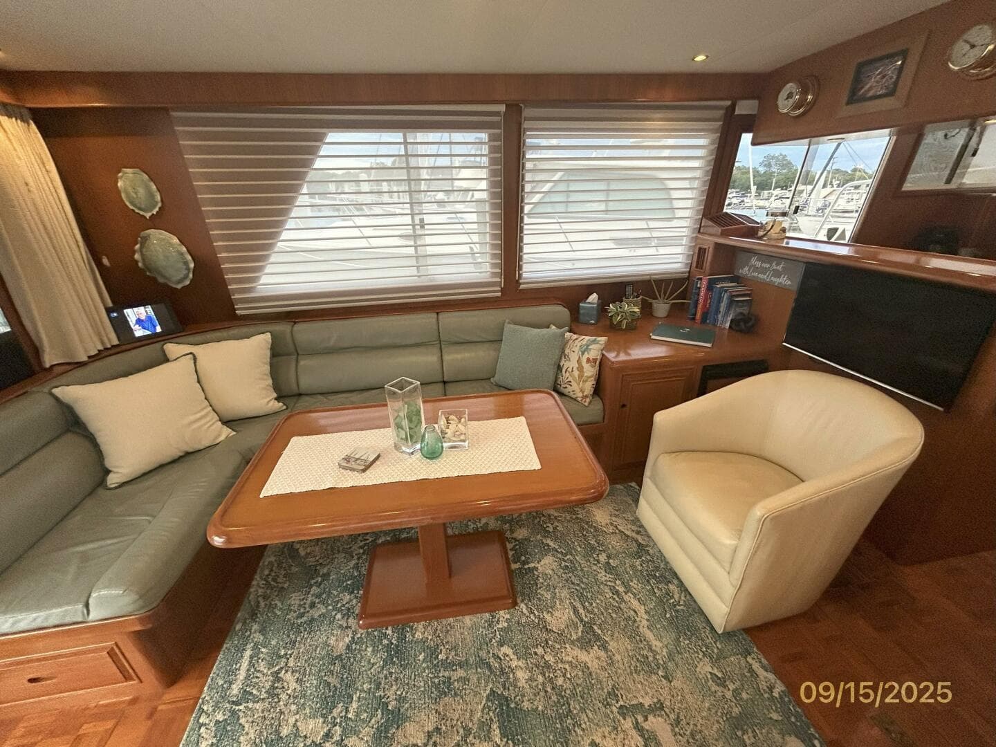 2000 Ocean Alexander 450 Classico — photo 38