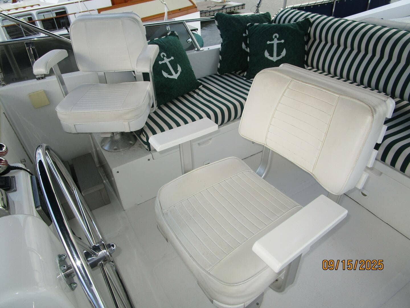 2000 Ocean Alexander 450 Classico — photo 21