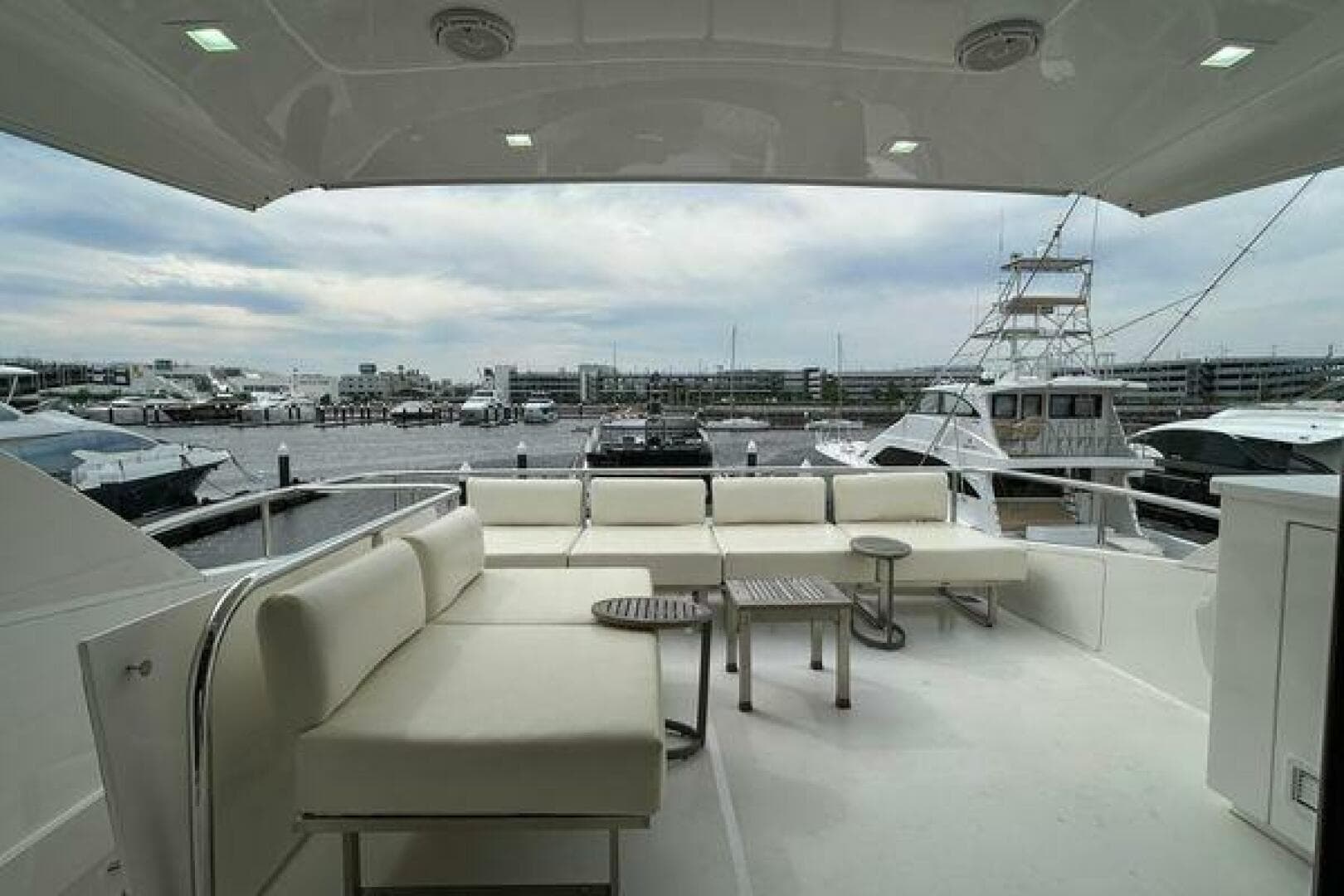 2019 Viking Motor Yacht — photo 56