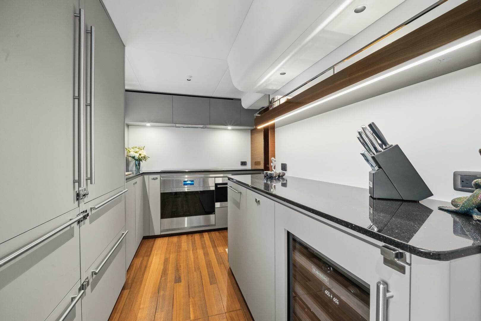 2025 Princess Y95 — photo 37