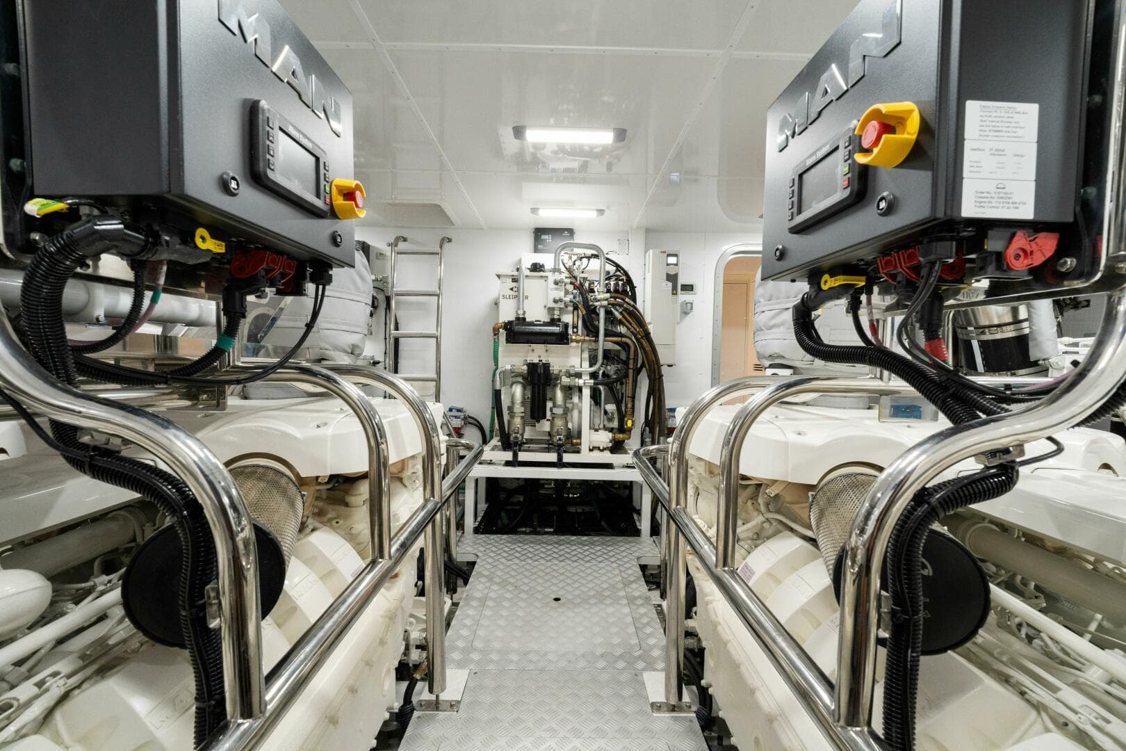 2025 Princess Y95 — photo 76