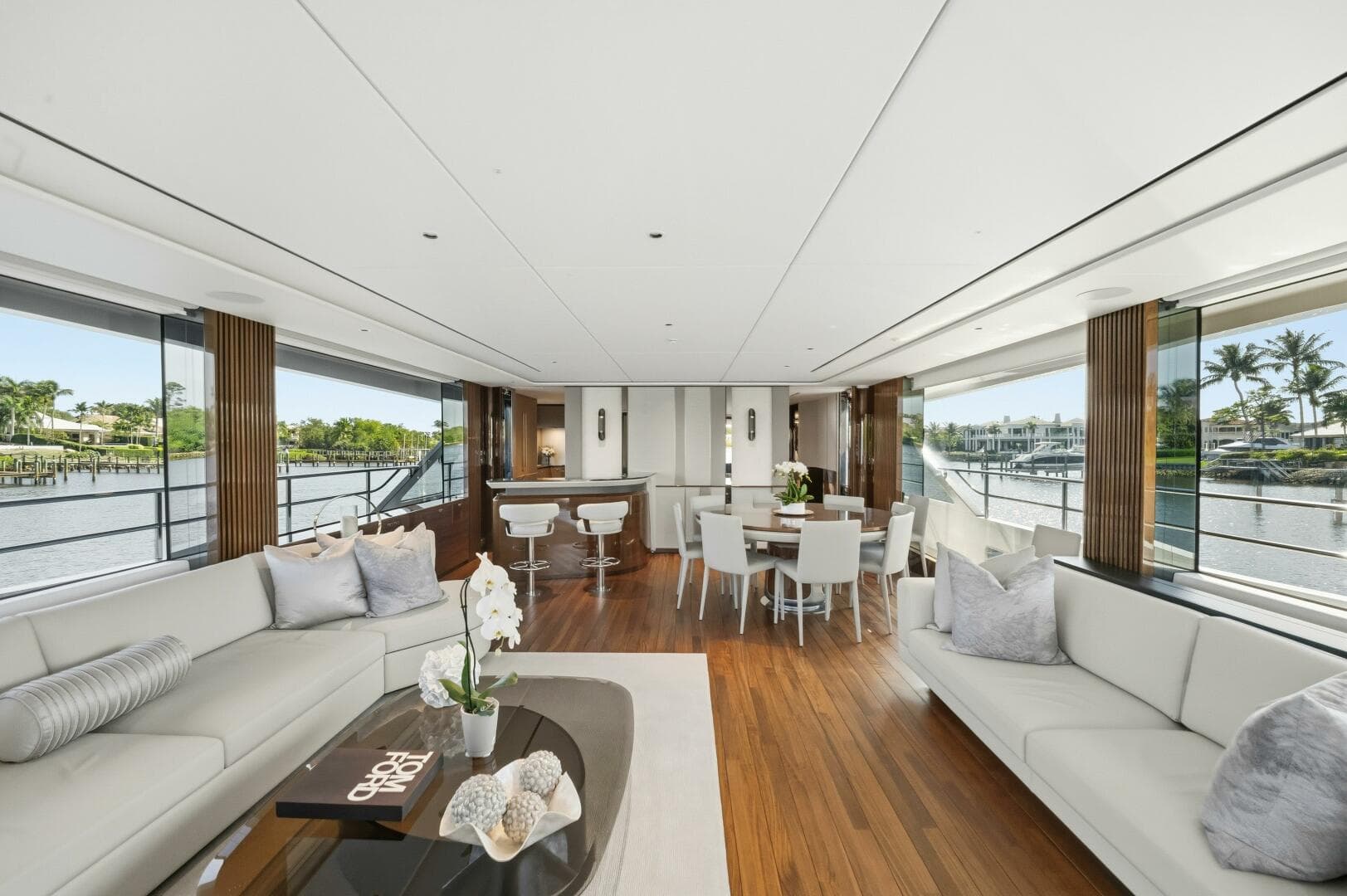 2025 Princess Y95 — photo 26