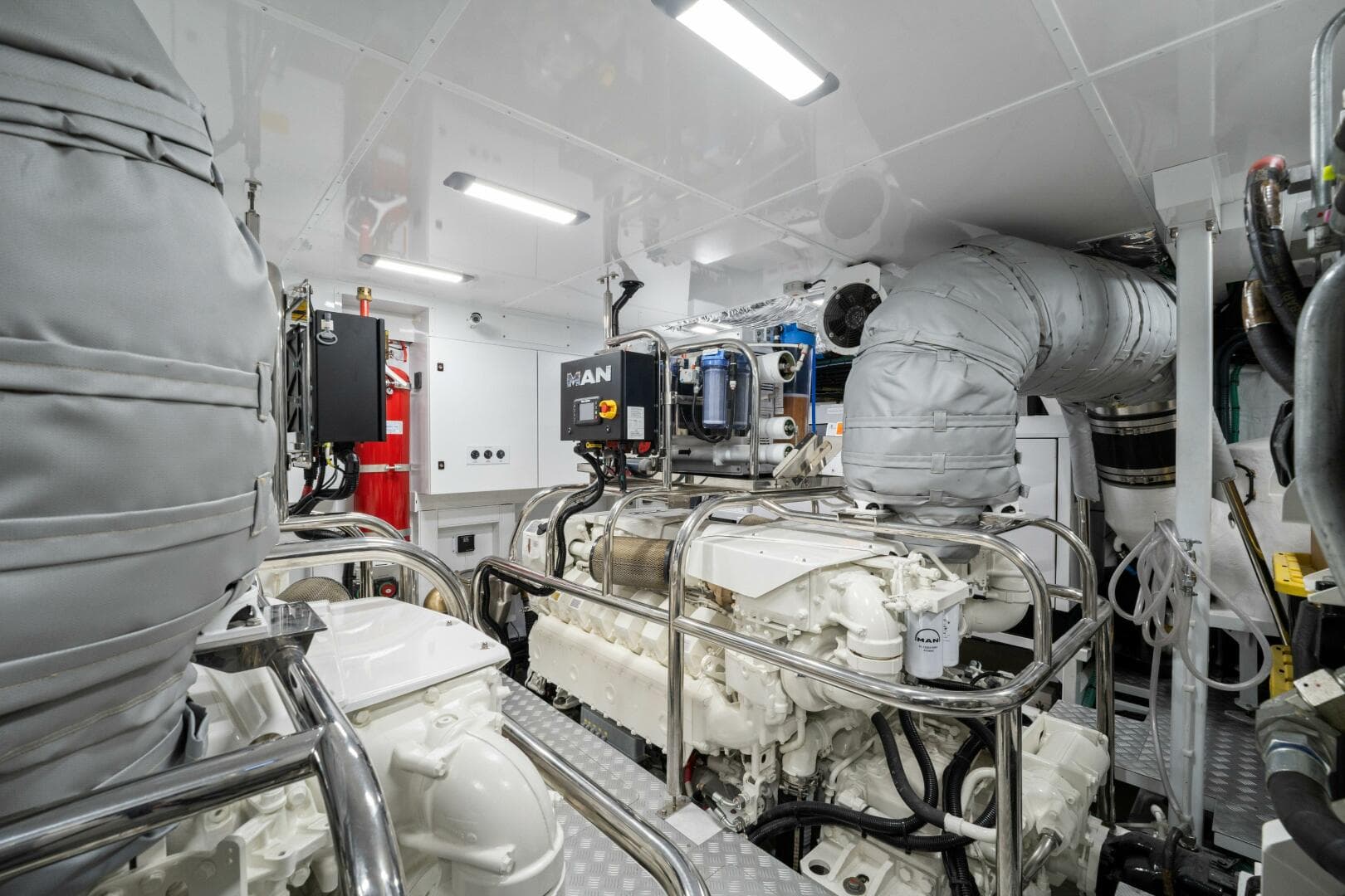 2025 Princess Y95 — photo 77