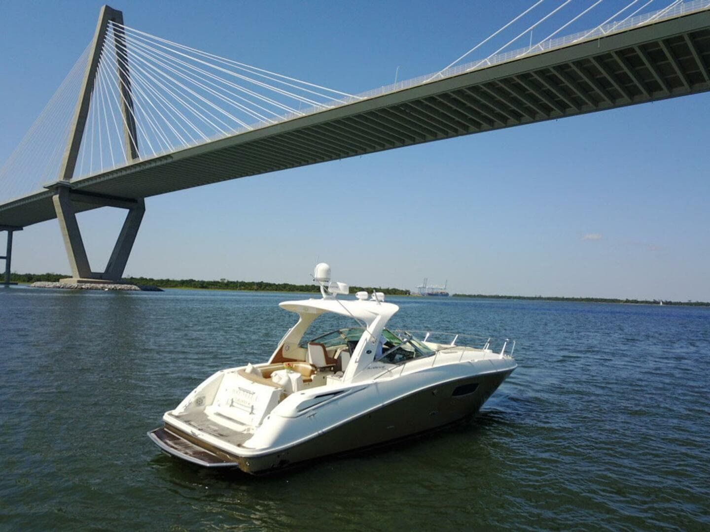 2009 Sea Ray 350 Sundancer — photo 11