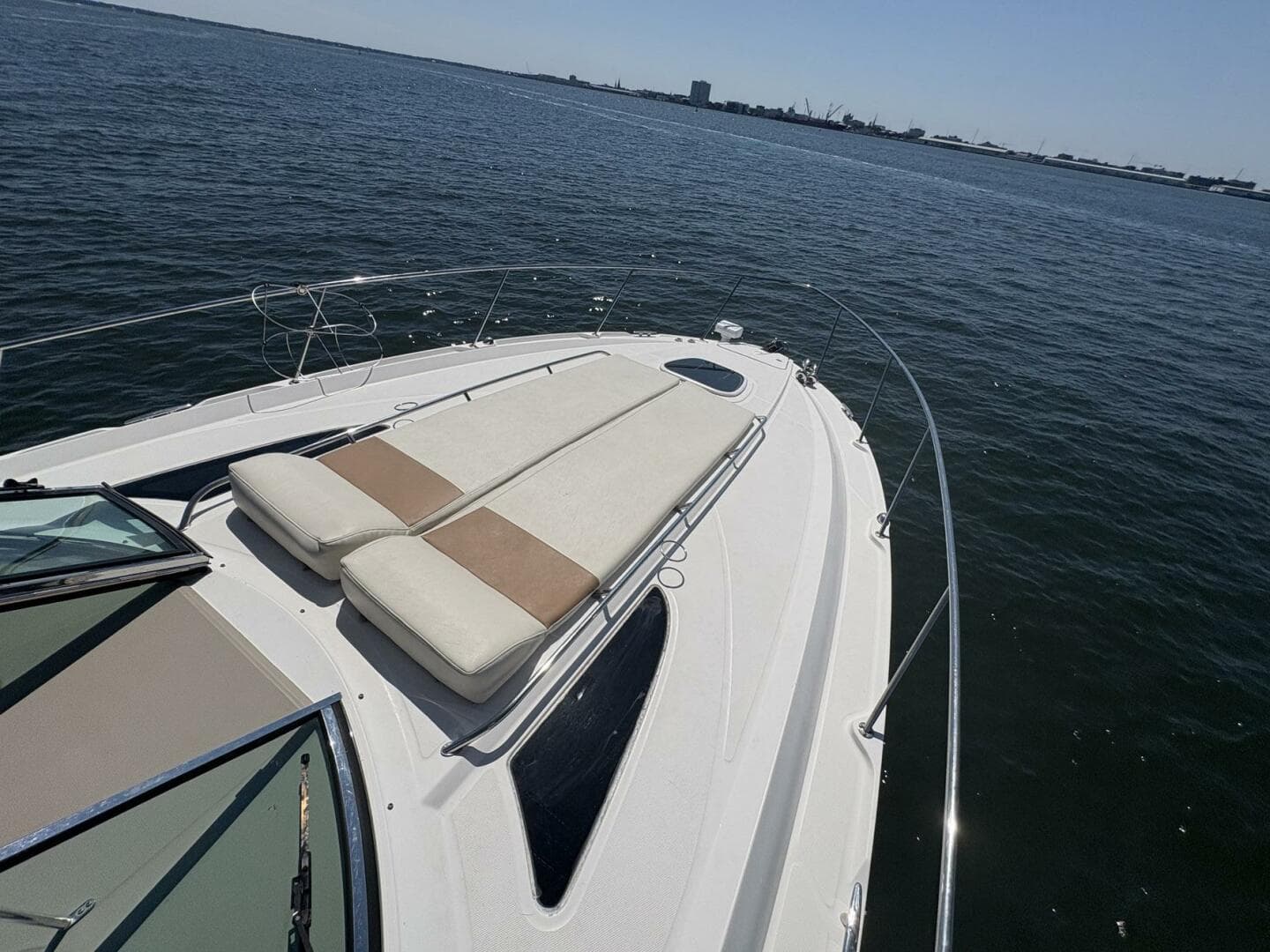 2009 Sea Ray 350 Sundancer — photo 17