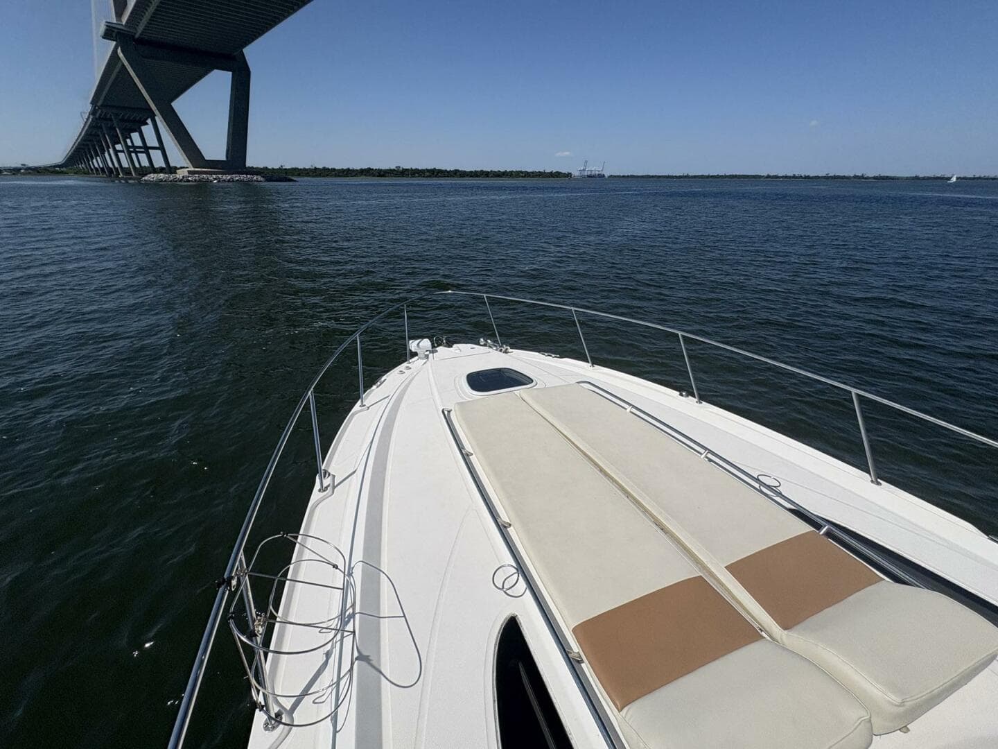 2009 Sea Ray 350 Sundancer — photo 16