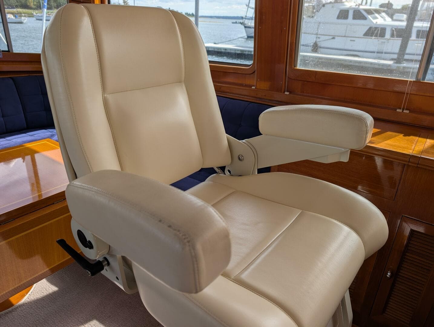 2006 Grand Banks — photo 23