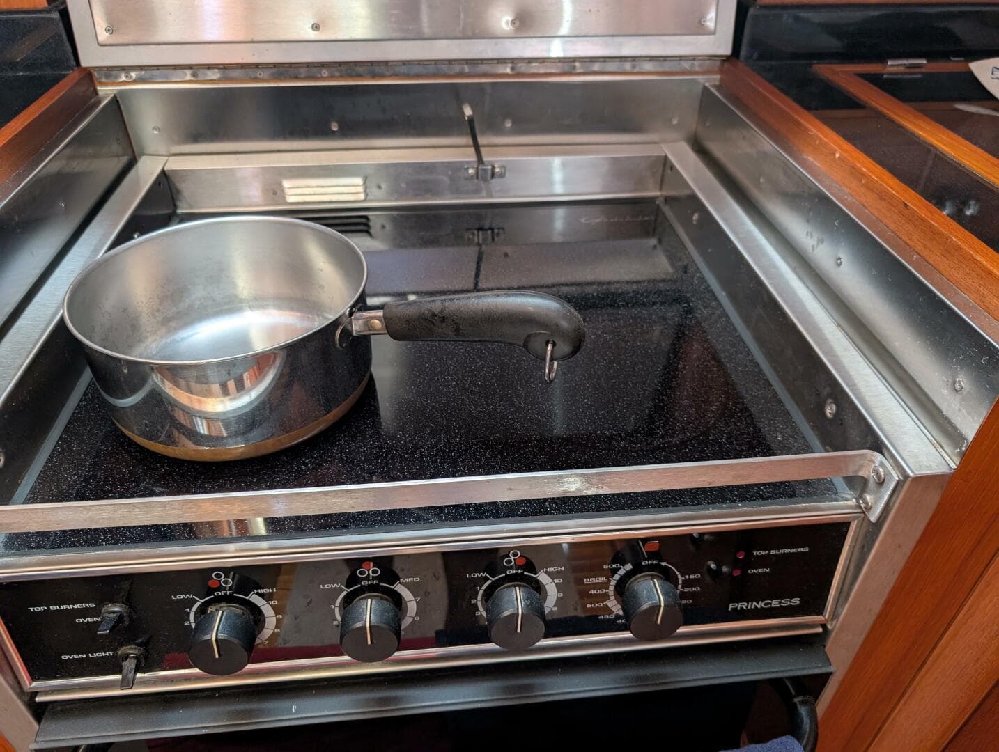 2006 Grand Banks — photo 33