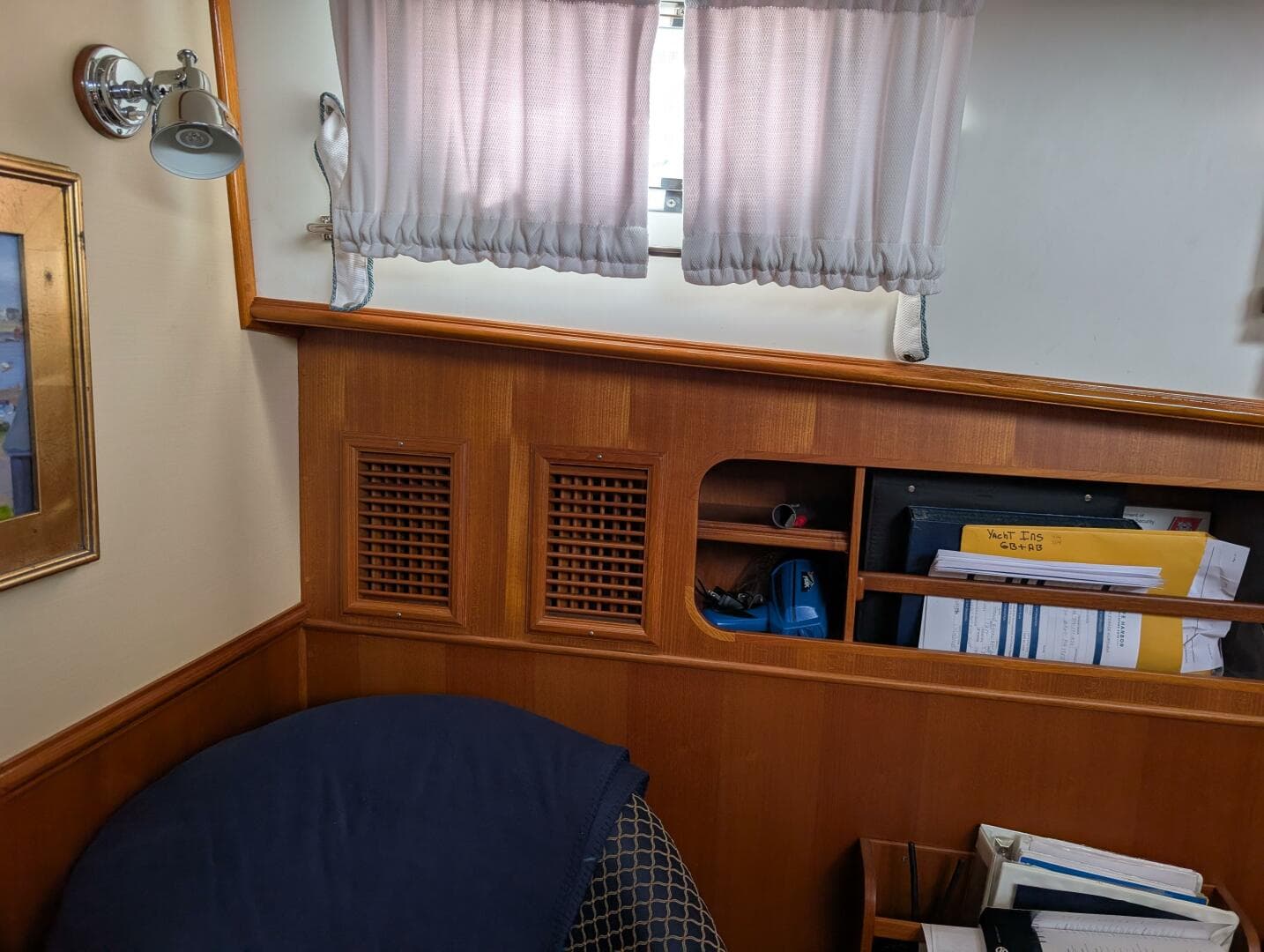 2006 Grand Banks — photo 39