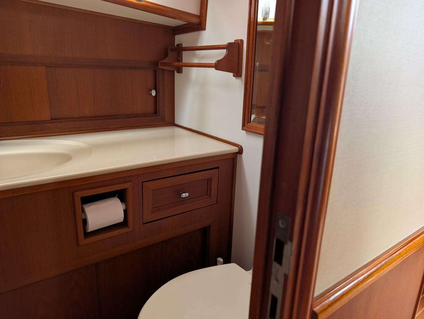 2006 Grand Banks — photo 47