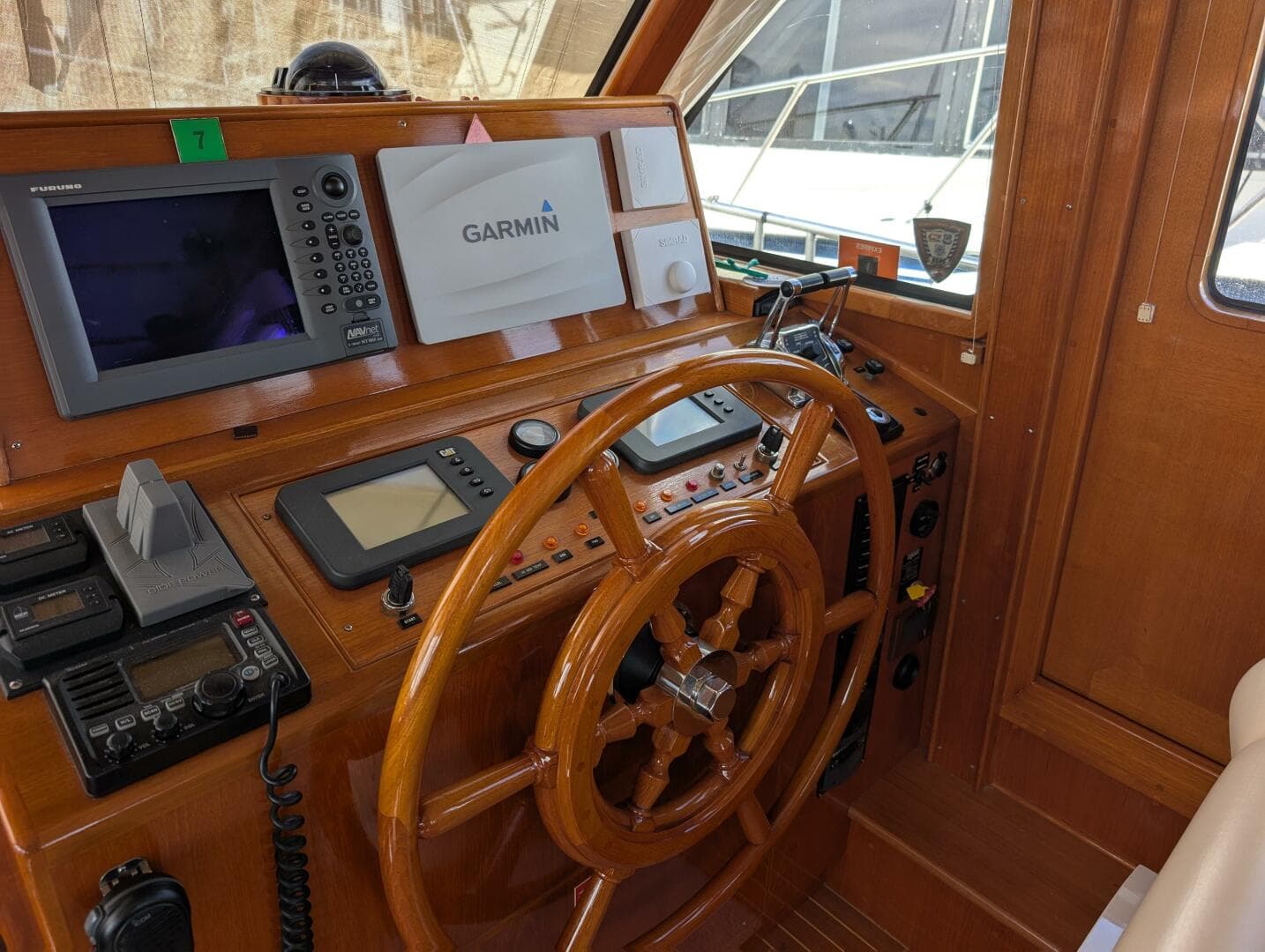 2006 Grand Banks — photo 4