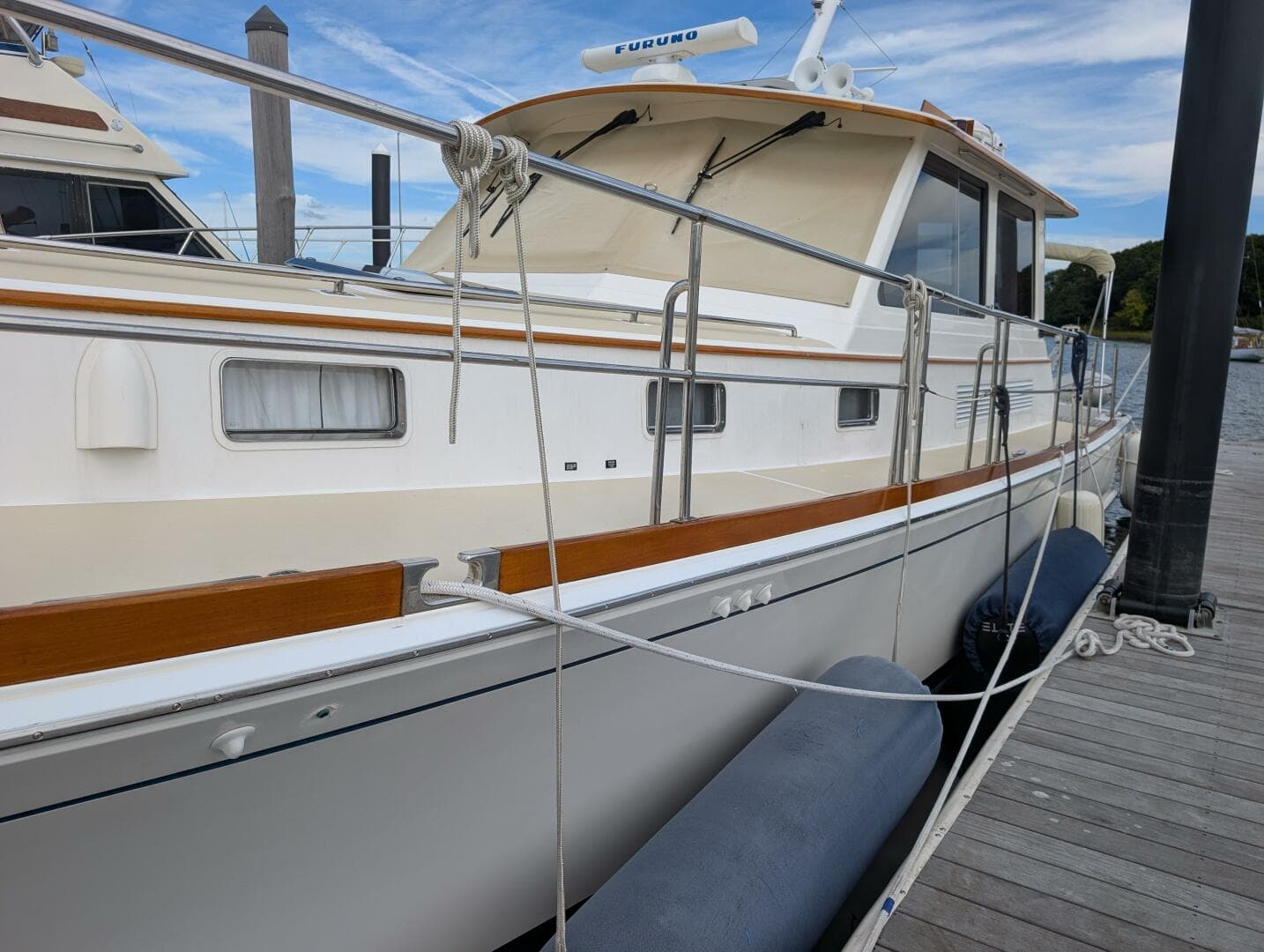 2006 Grand Banks — photo 90