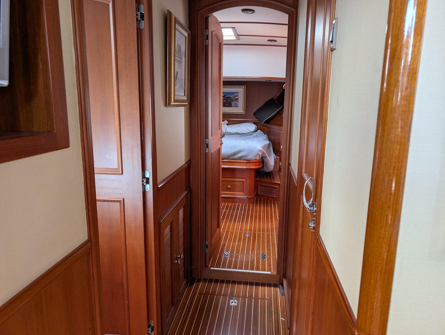 2006 Grand Banks — photo 56