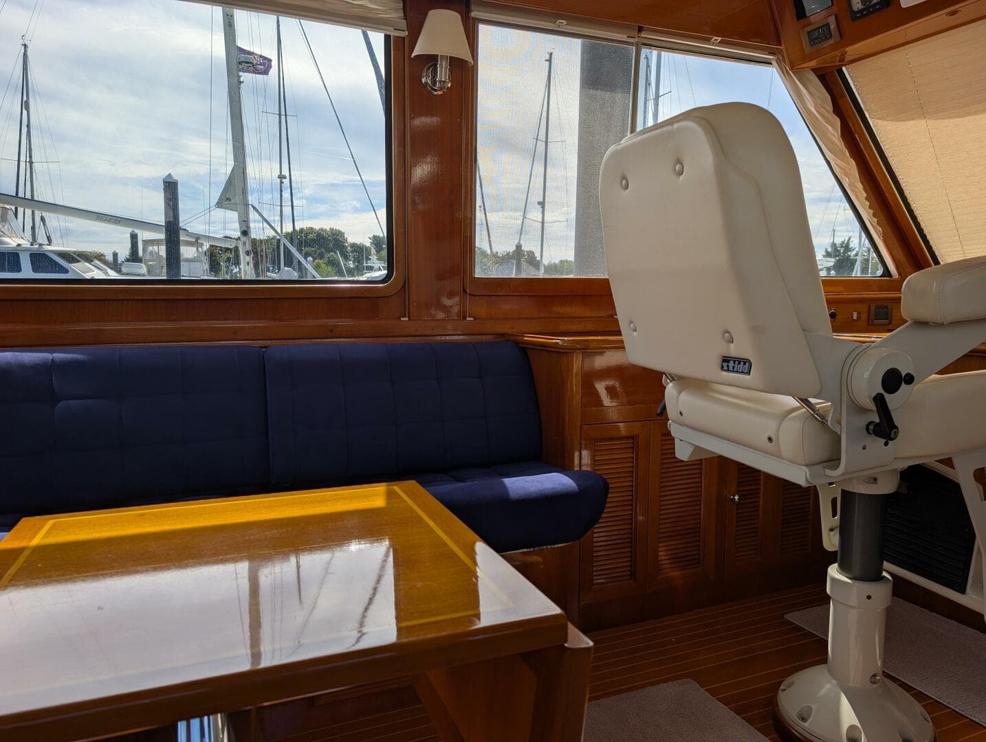 2006 Grand Banks — photo 3