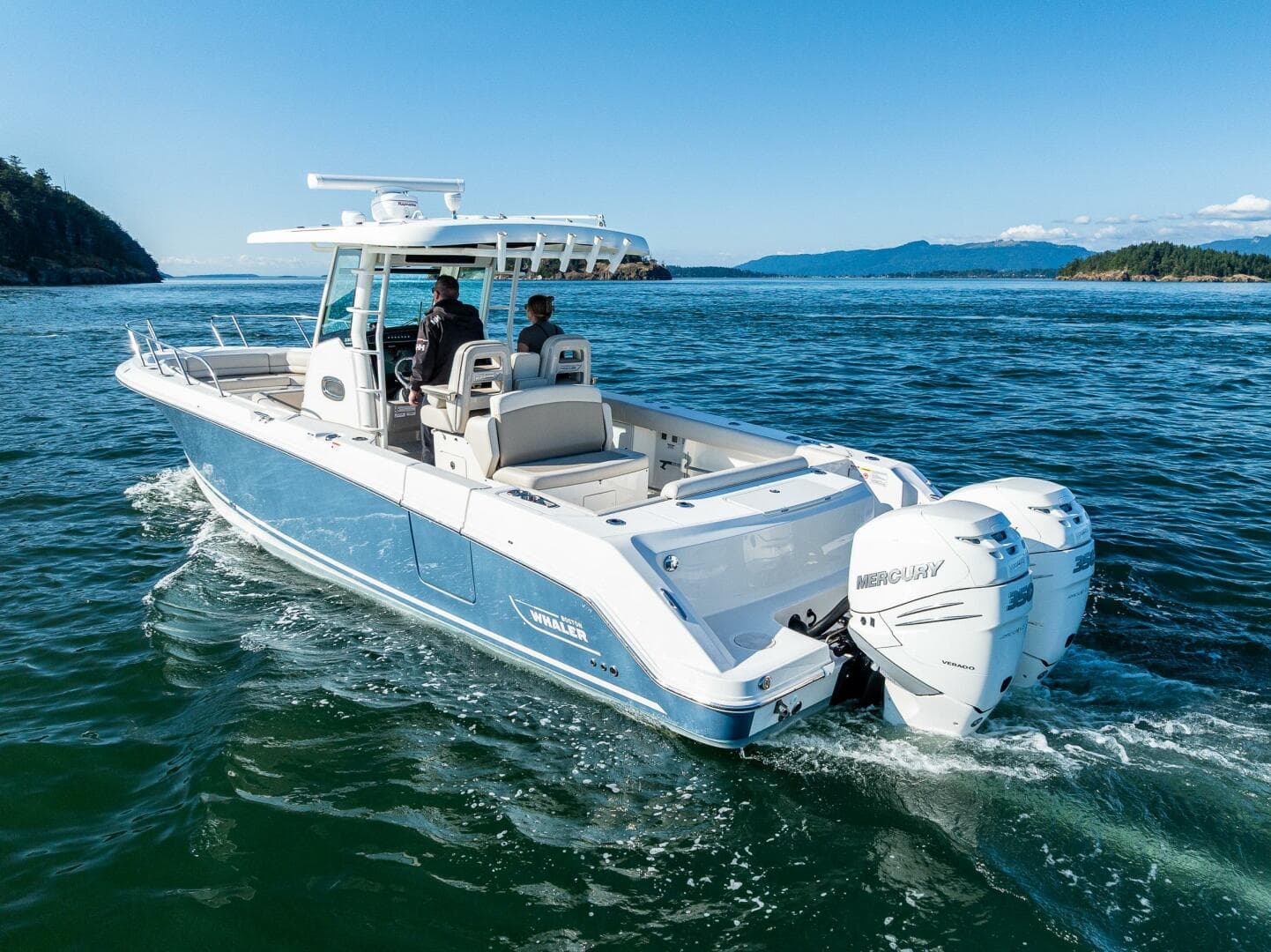 2017 Boston Whaler 330 Outrage — photo 12