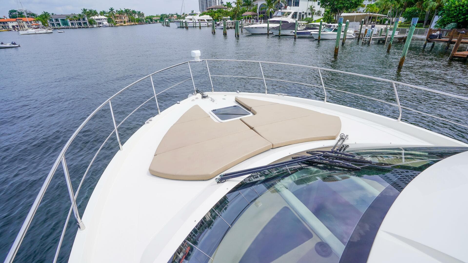 2015 Carver C-43 Coupe — photo 14