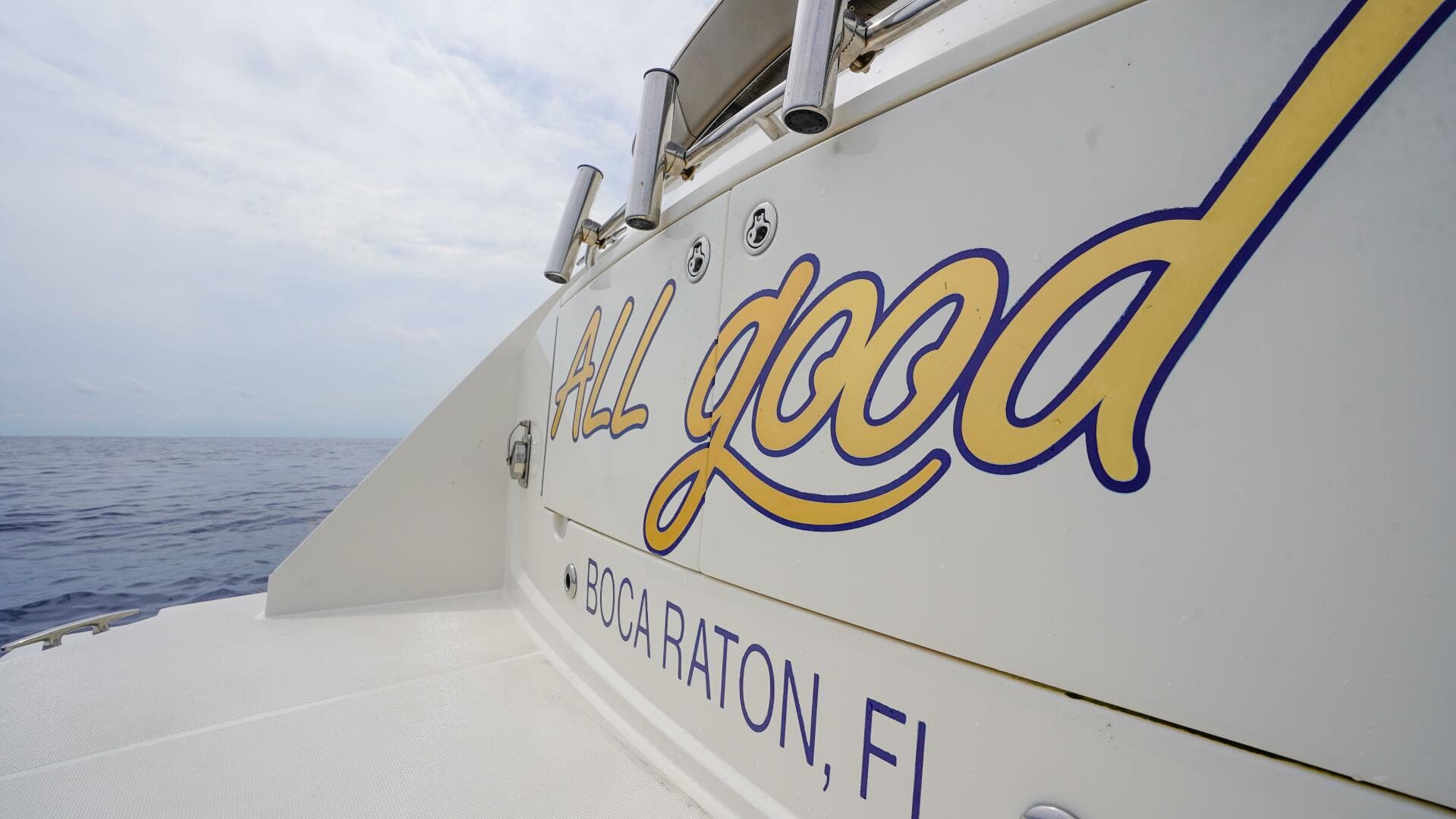 2015 Carver C-43 Coupe — photo 10