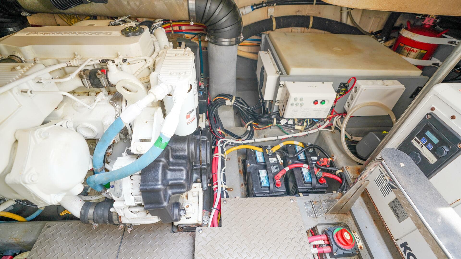 2015 Carver C-43 Coupe — photo 20