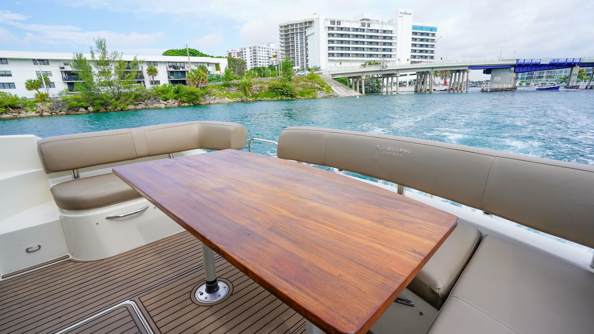 2015 Carver C-43 Coupe — photo 8