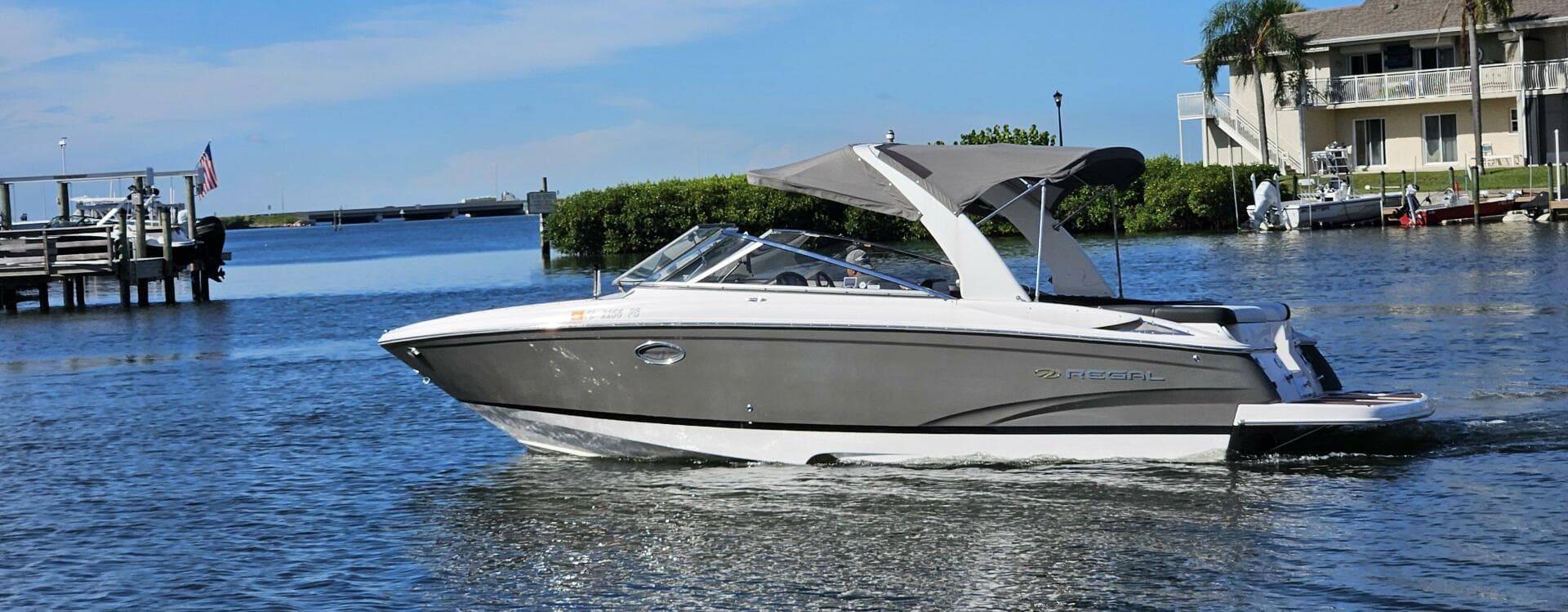 2010 Regal 2700 — photo 36