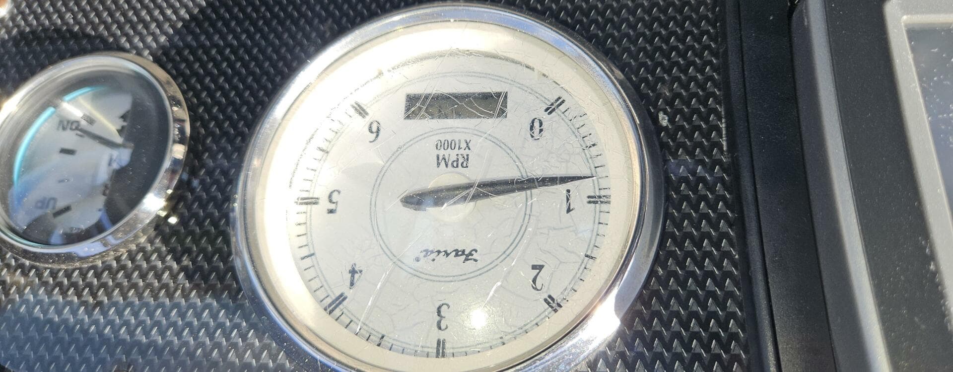 2010 Regal 2700 — photo 2