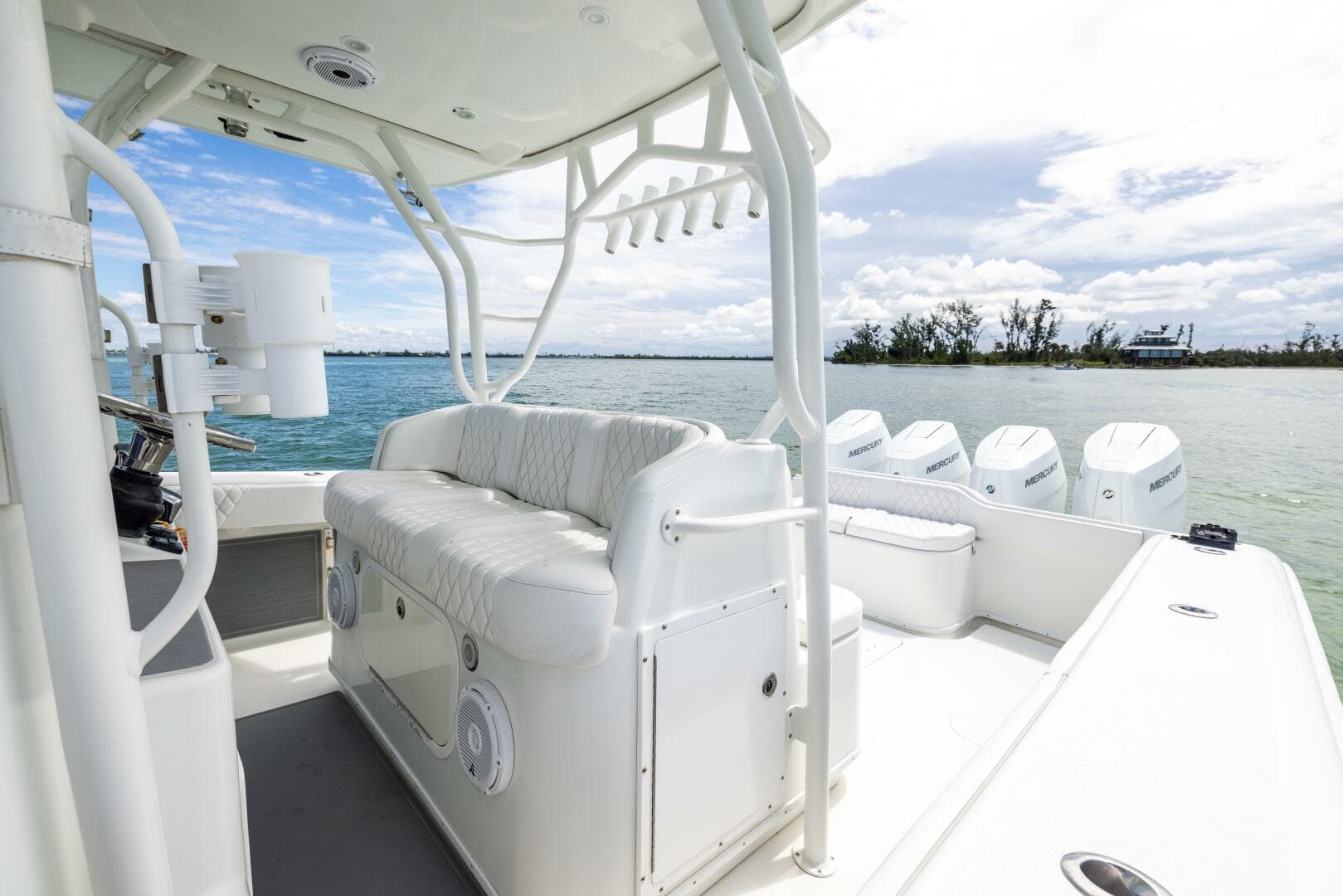 2009 Yellowfin — photo 39