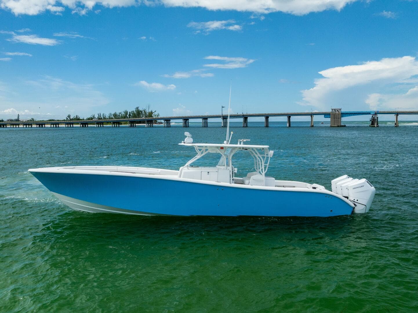 2009 Yellowfin — photo 7