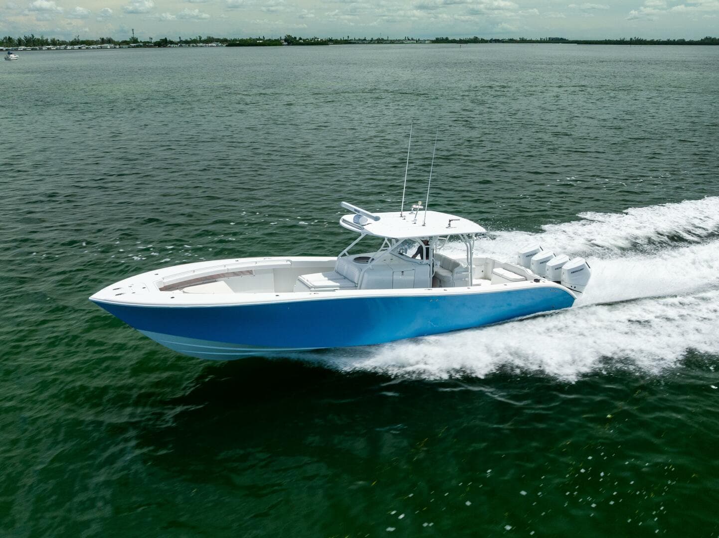 2009 Yellowfin — photo 24