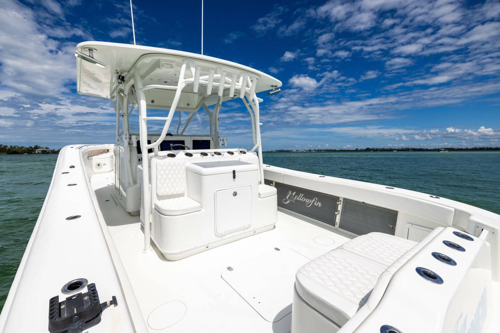 2009 Yellowfin — photo 32