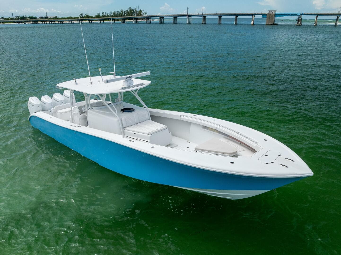 2009 Yellowfin — photo 3