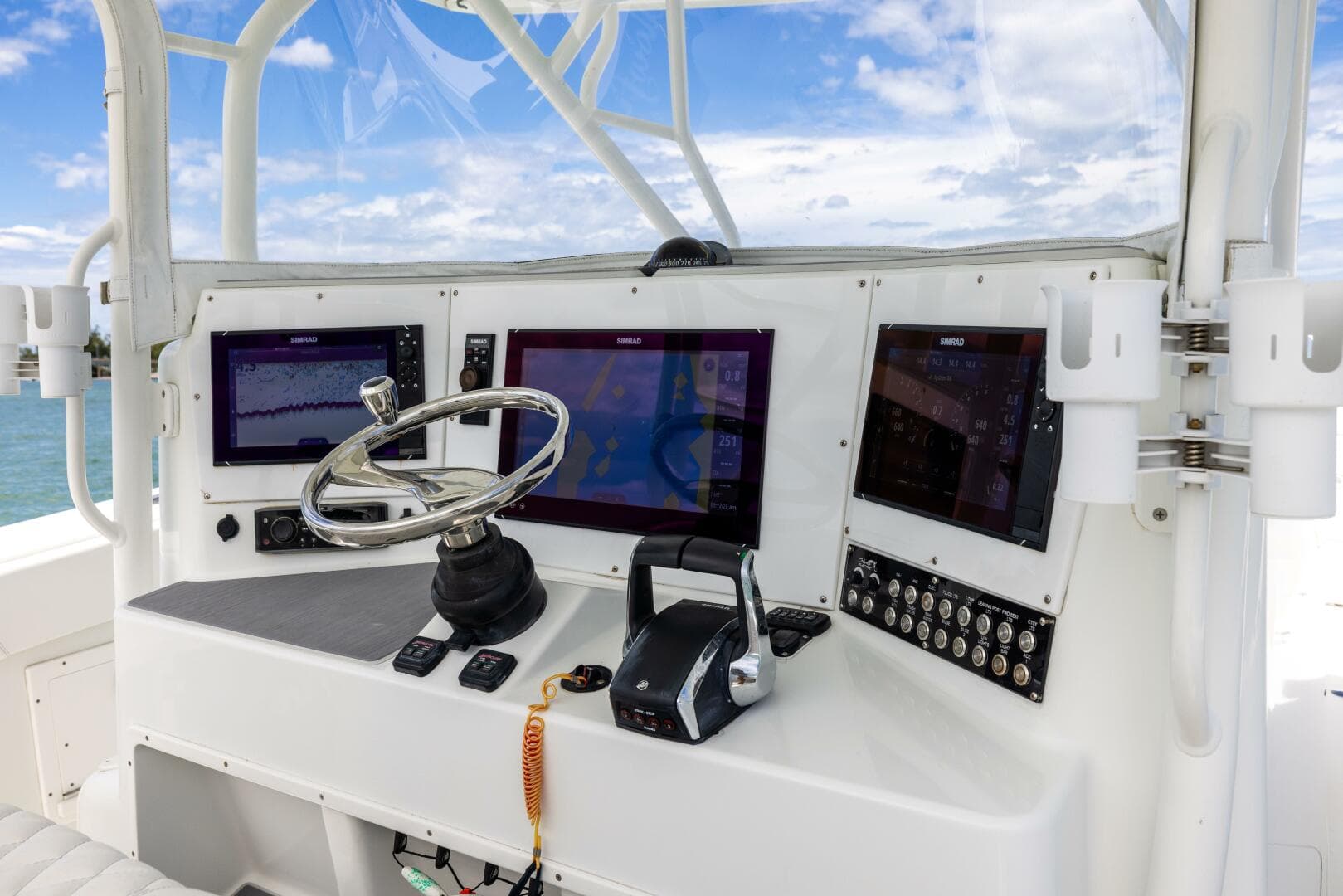 2009 Yellowfin — photo 35