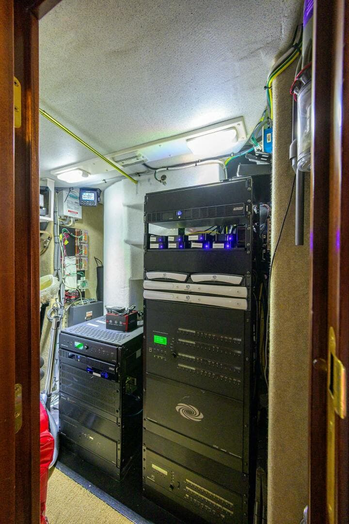 2014 Westport 112 — photo 13