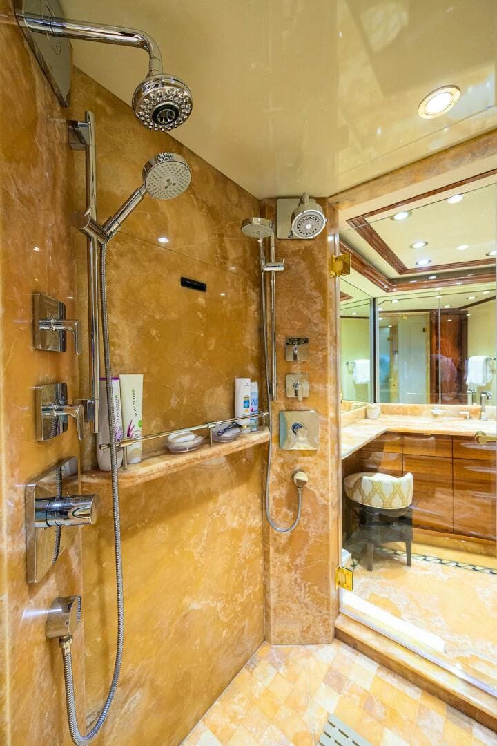 2014 Westport 112 — photo 37