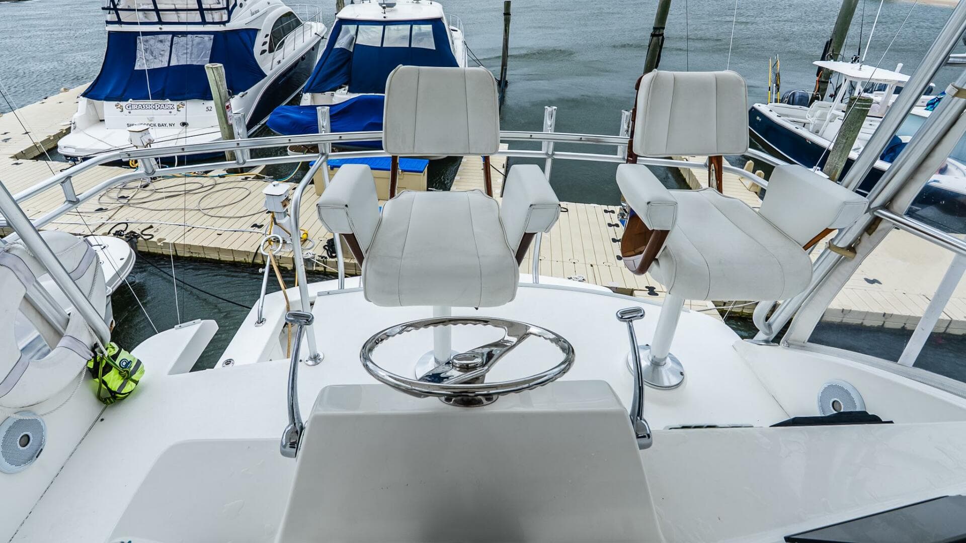 2003 Egg Harbor 42 Convertible — photo 31