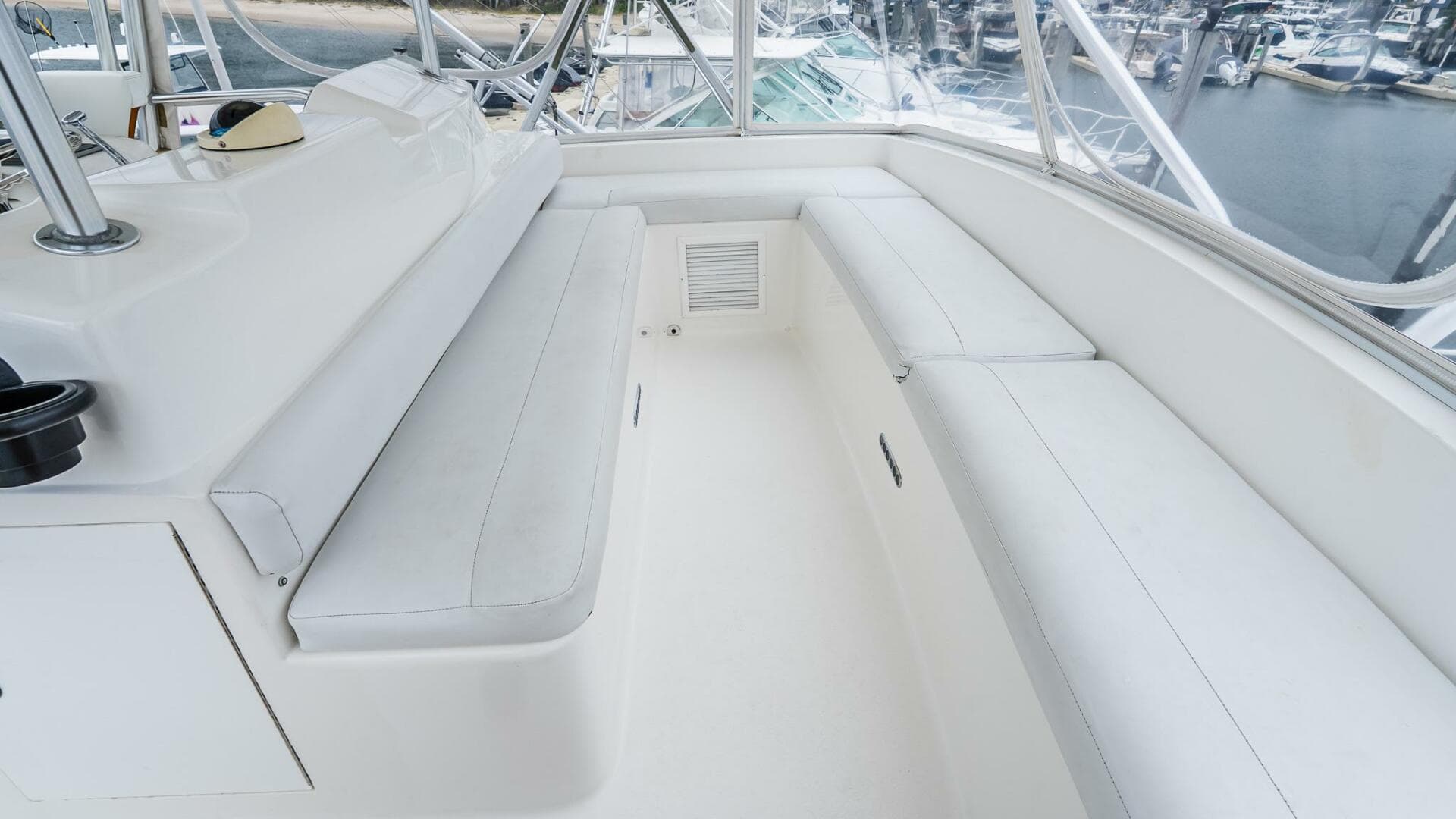 2003 Egg Harbor 42 Convertible — photo 28