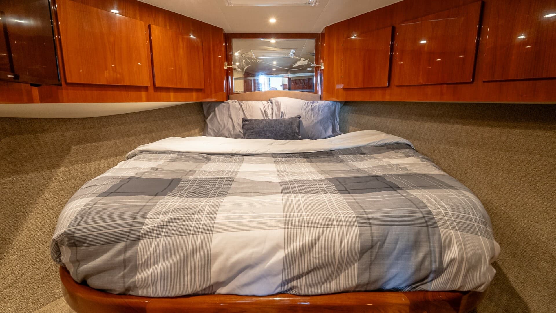 2003 Egg Harbor 42 Convertible — photo 20