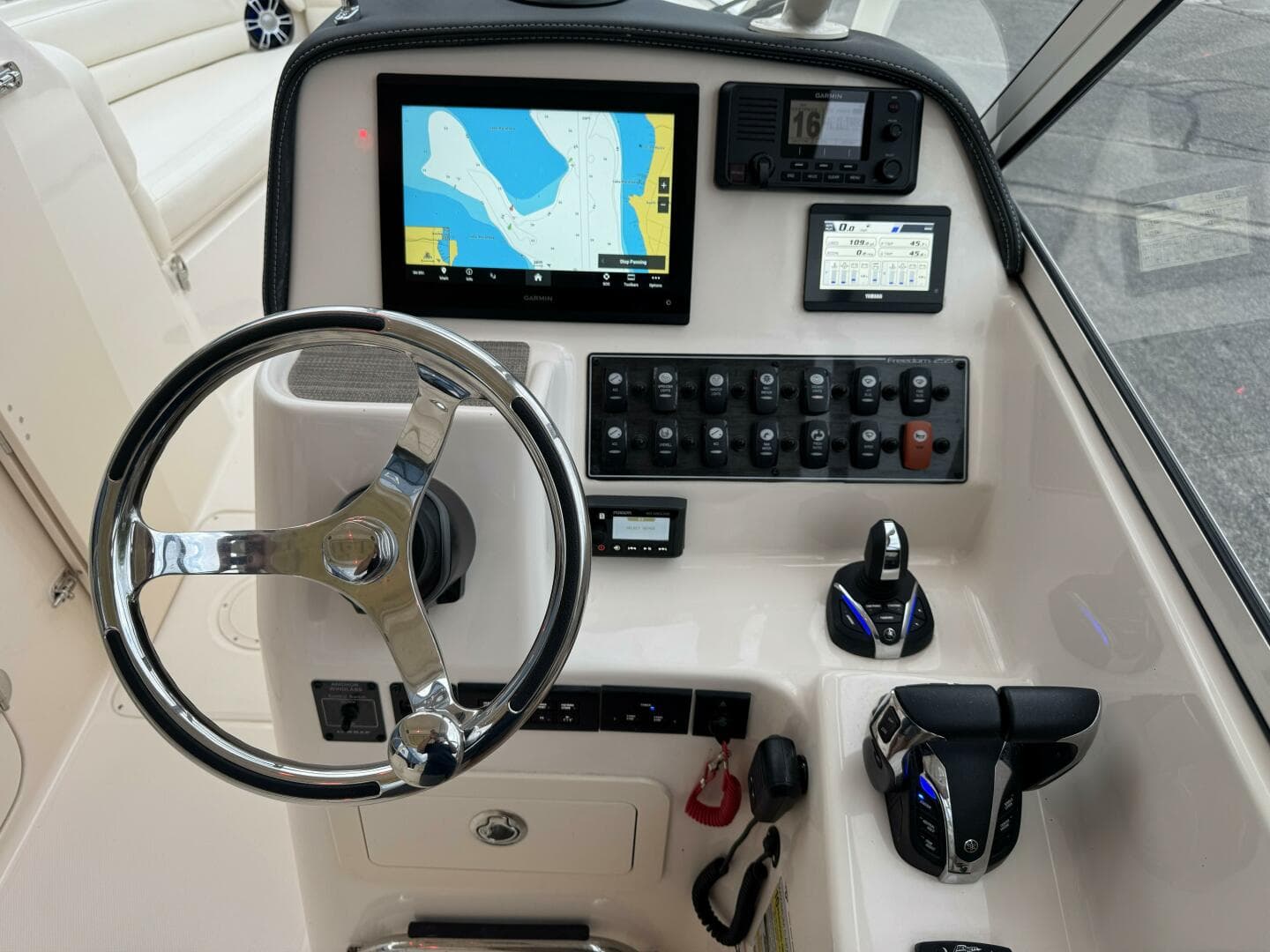 2023 Grady-White 255 Freedom — photo 18