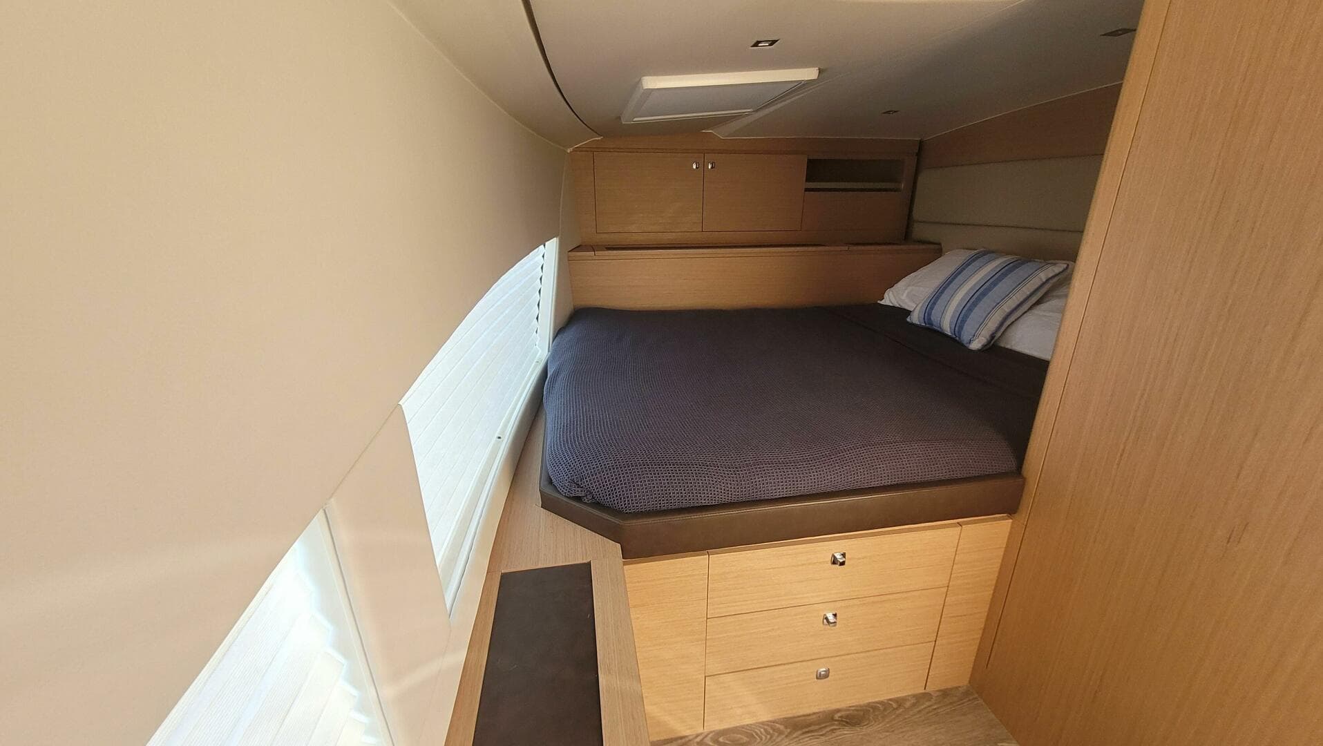 2025 Makai M37 — photo 5