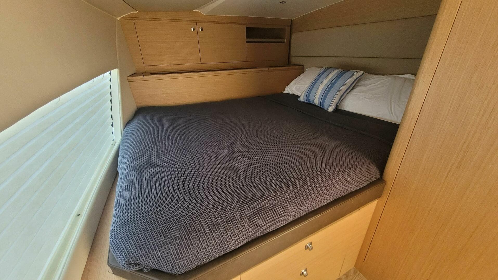 2025 Makai M37 — photo 8