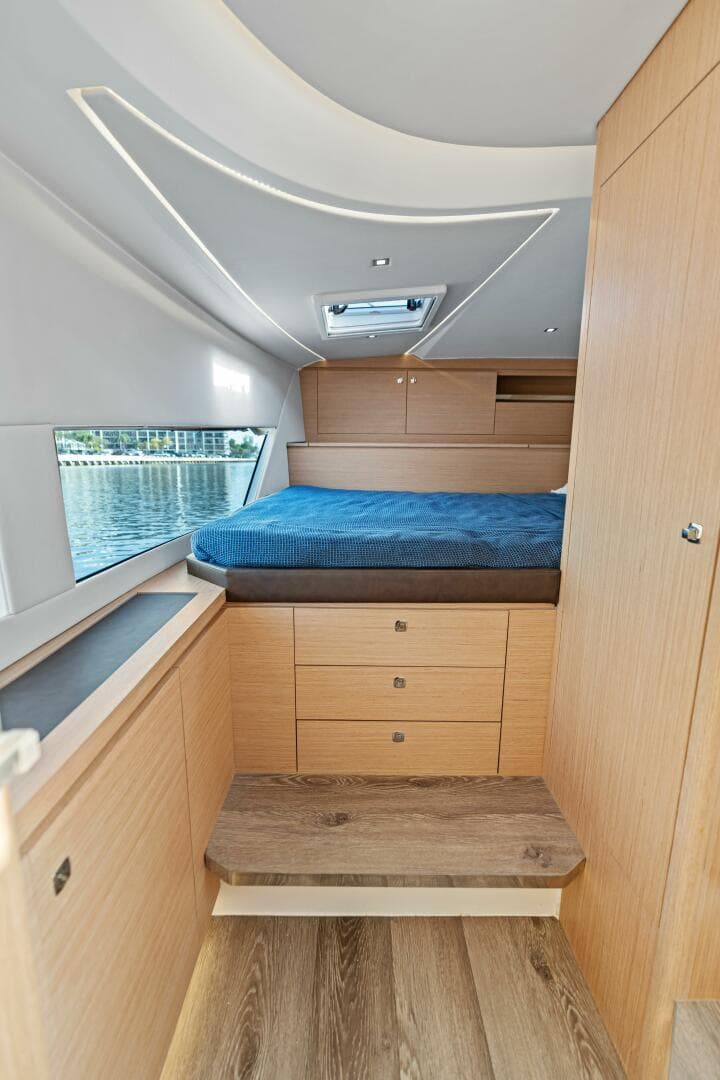 2025 Makai M37 — photo 71