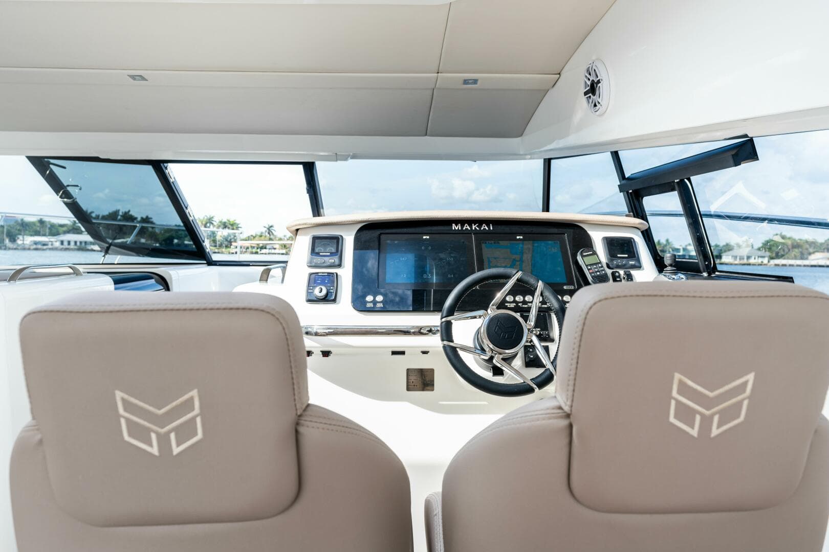 2025 Makai M37 — photo 49