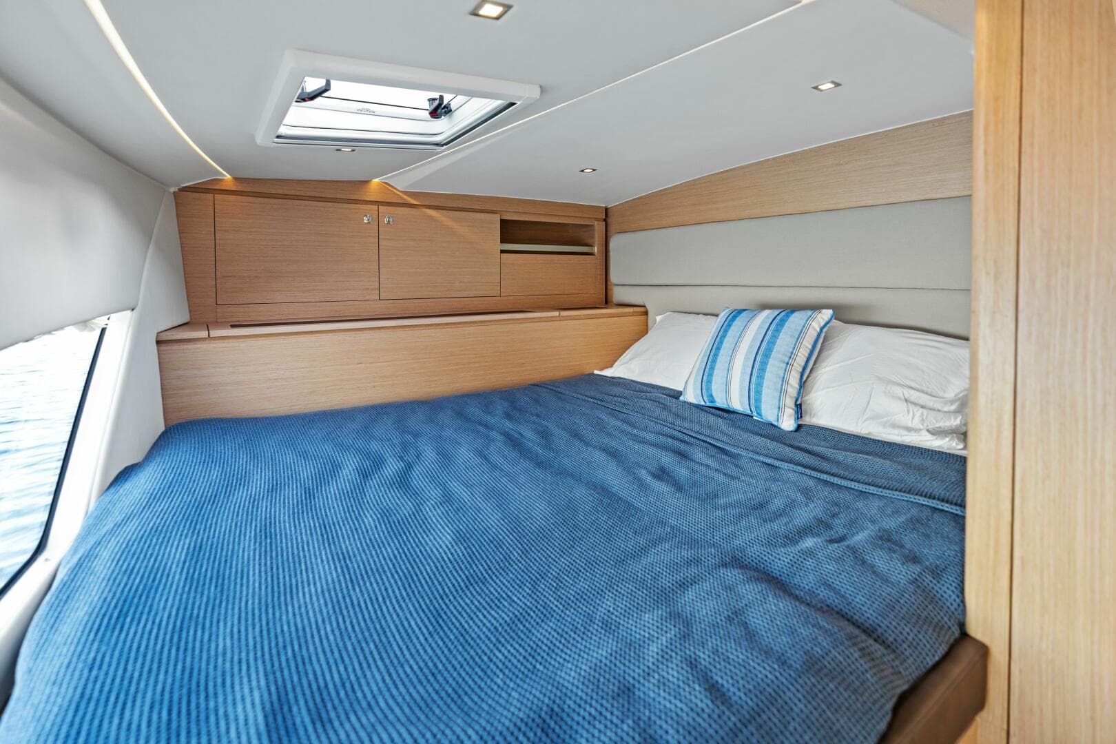 2025 Makai M37 — photo 69