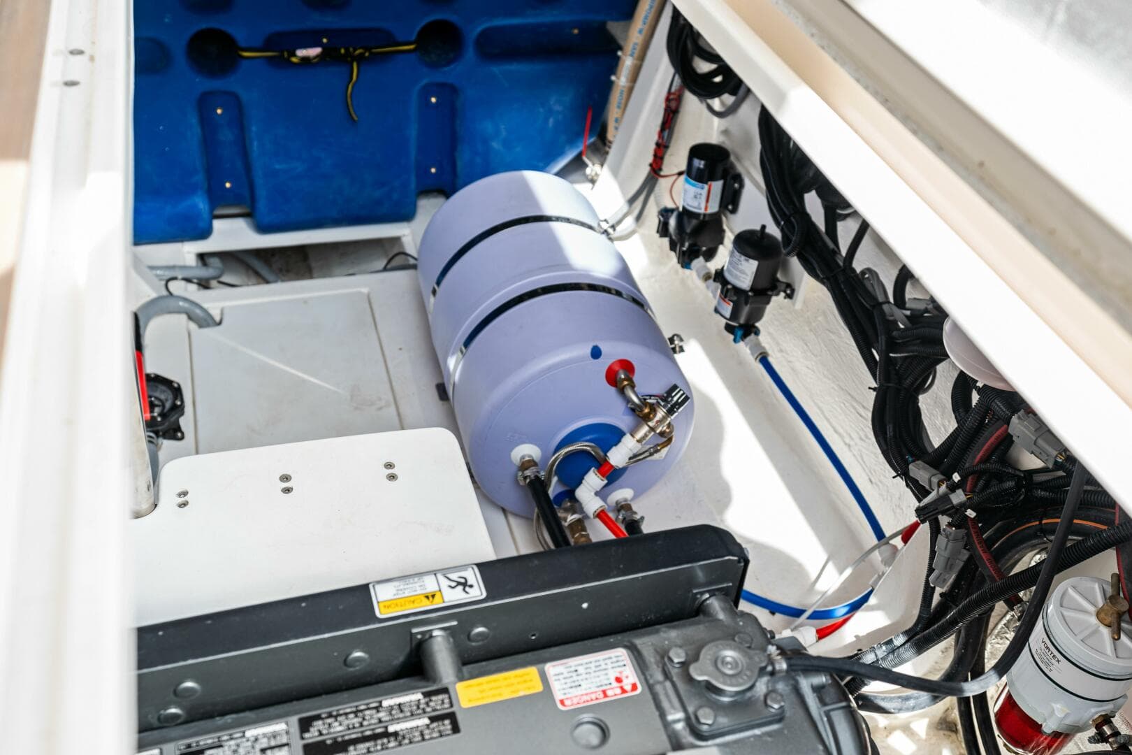 2025 Makai M37 — photo 57