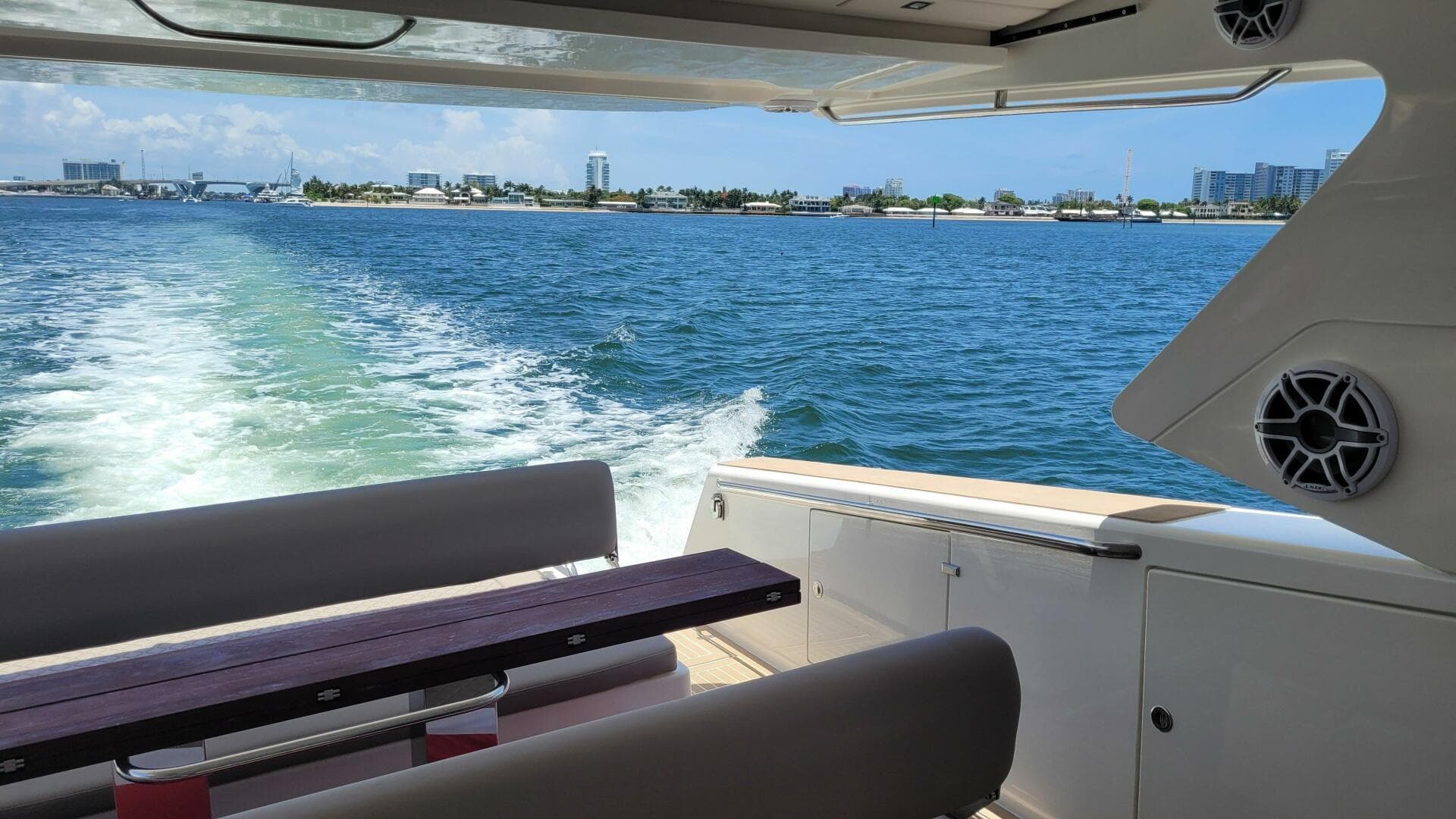 2025 Makai M37 — photo 13