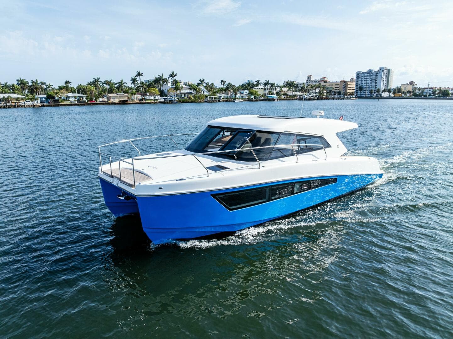 2025 Makai M37 — photo 37