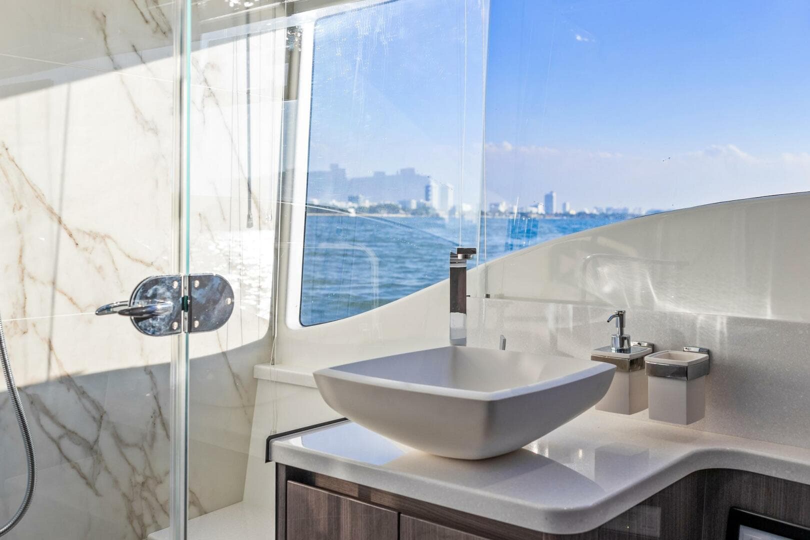 2025 Galeon 50 Fly — photo 45