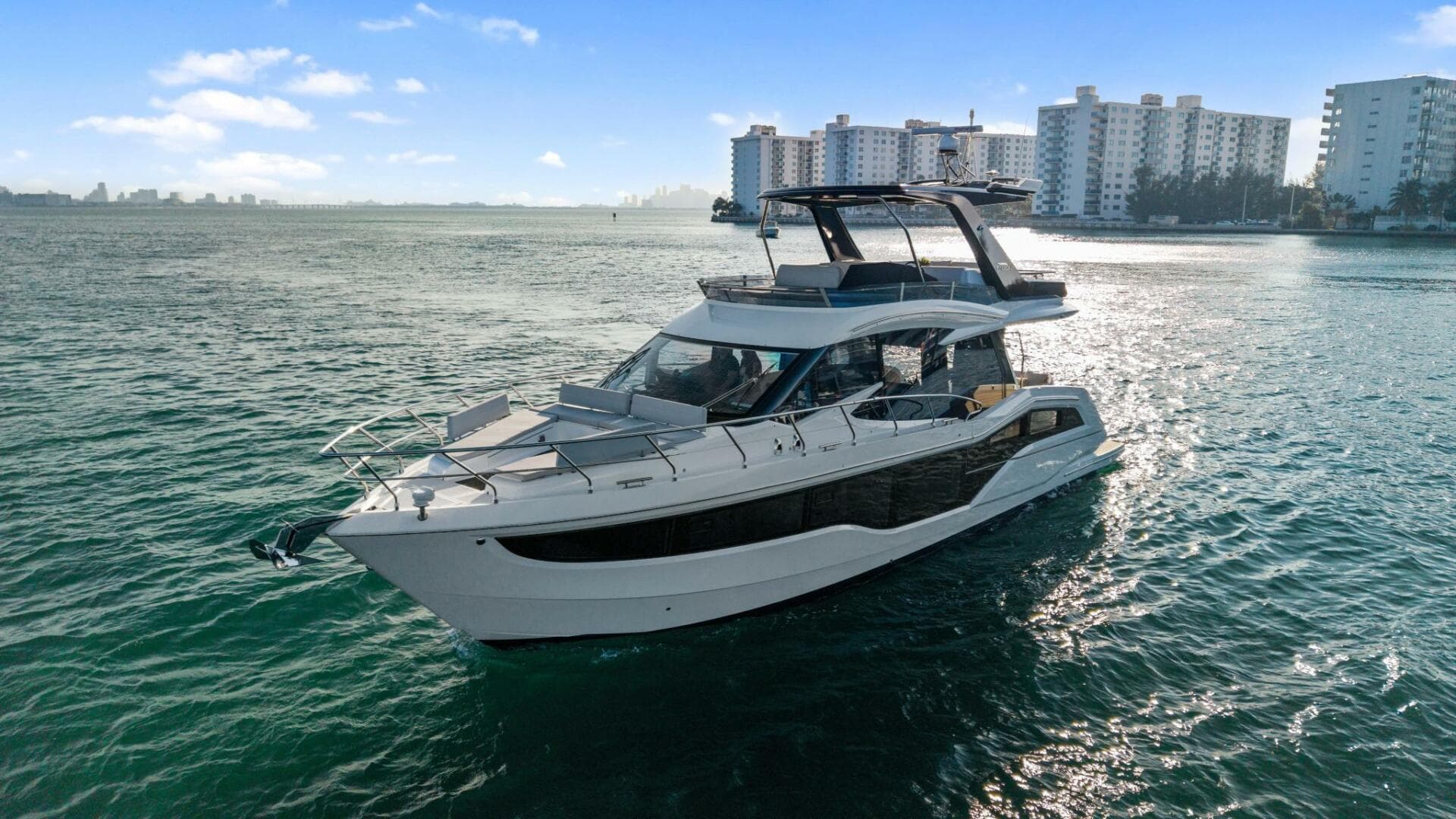 2025 Galeon 50 Fly — photo 1